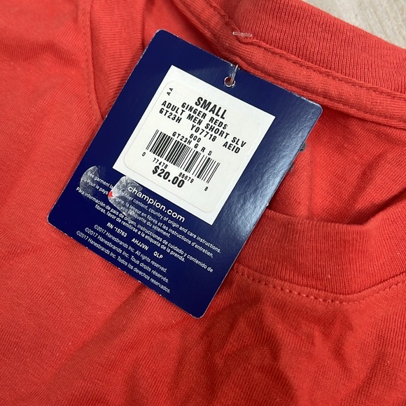 NWT Champion T-Shirt Size S - Picture 2 of 2